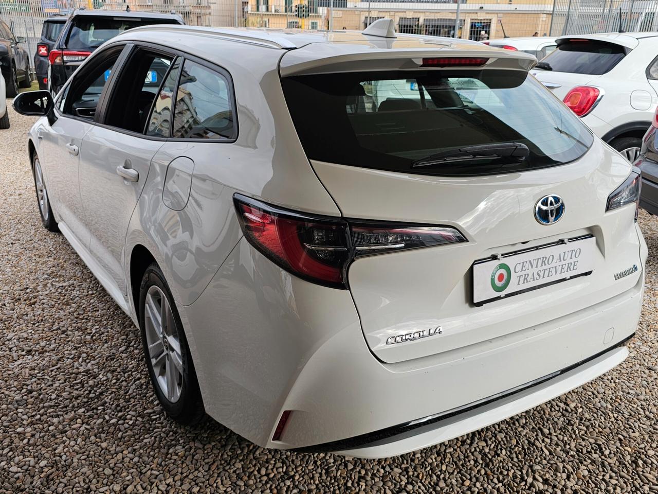 Toyota Corolla Touring Sports 1.8 Hybrid Business Tech