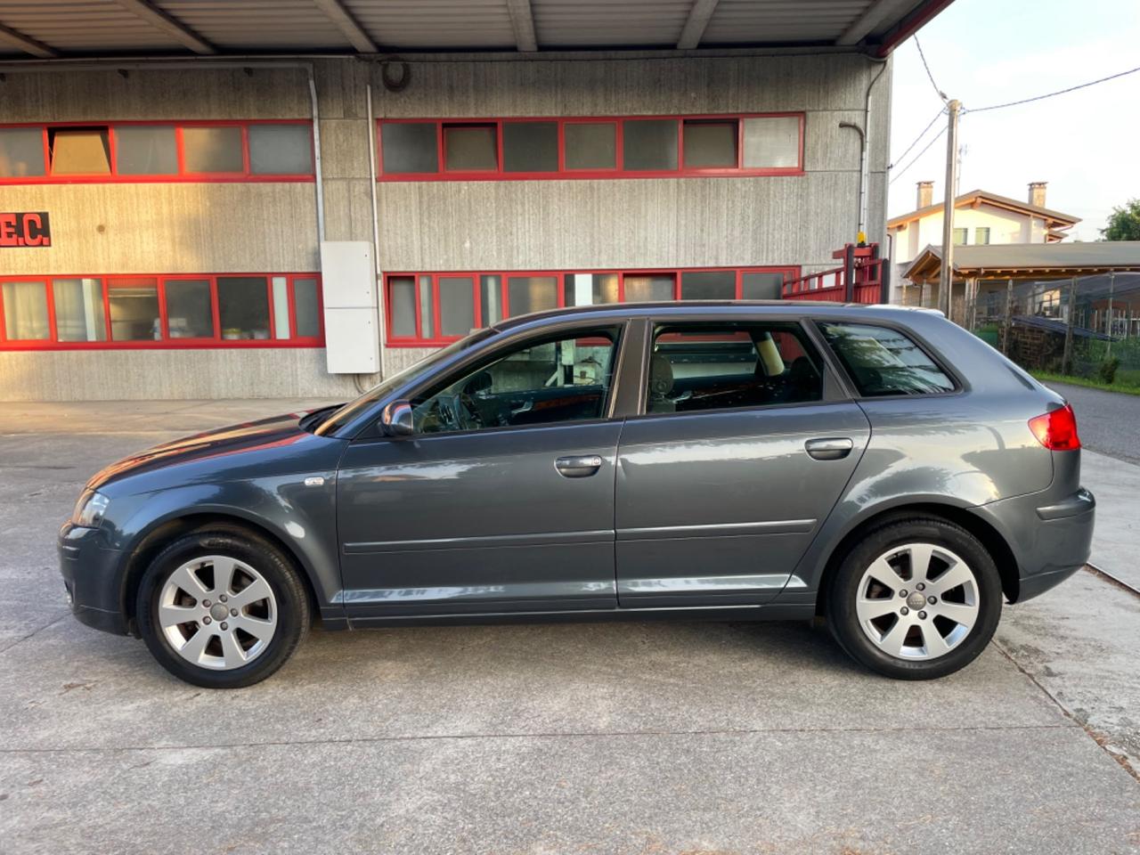 Audi A3 SPB 1.6 16V FSI Ambiente