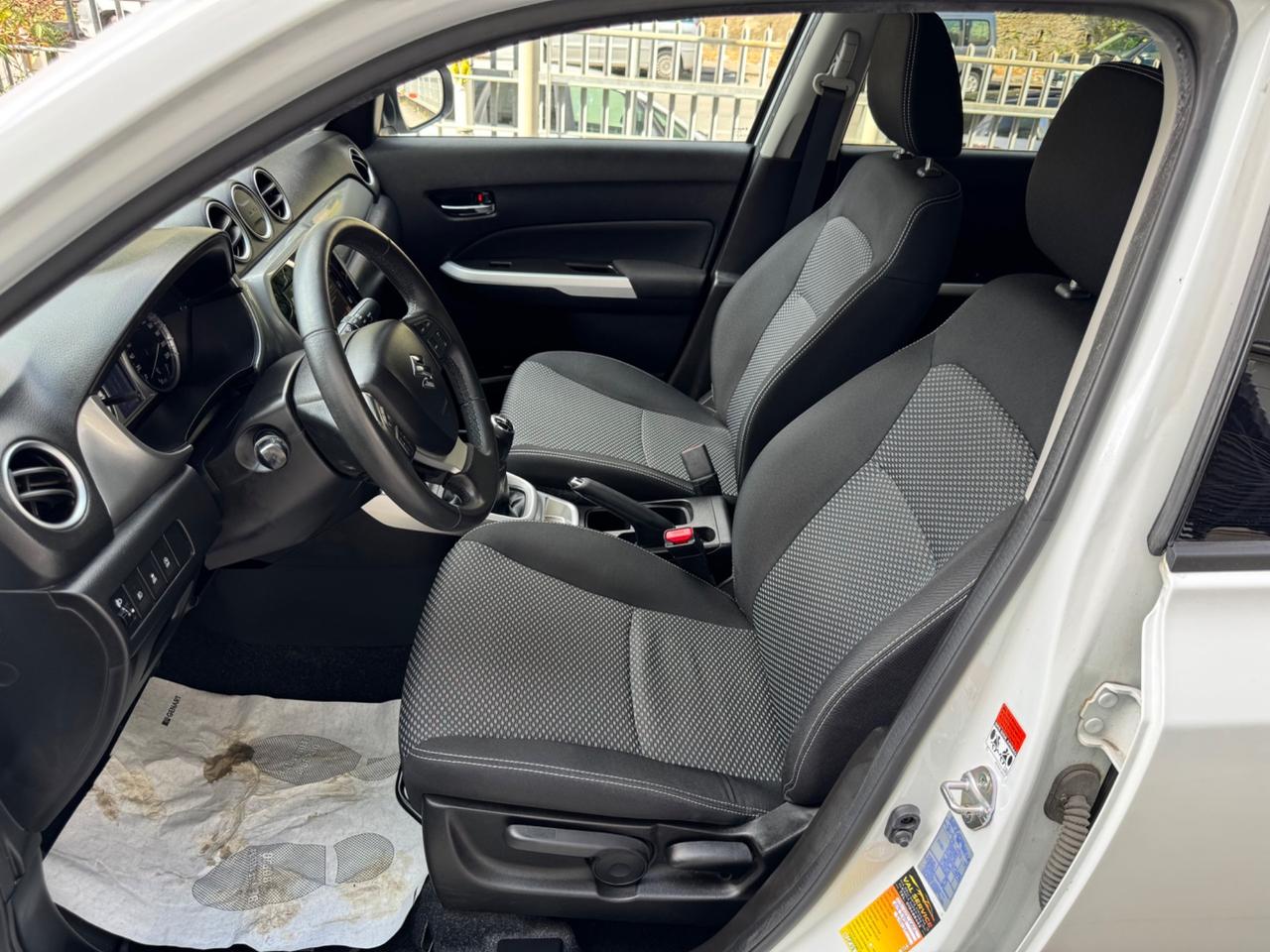 SUZUKI VITARA 1.6 COOL KM 80 MILA