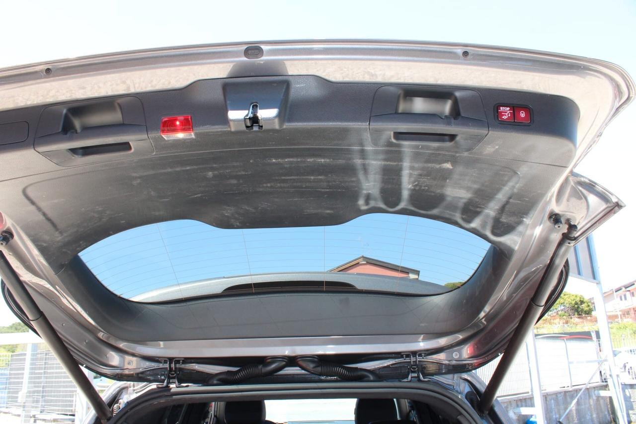 Mercedes-benz GLB 200d Tua A SOLI 299€