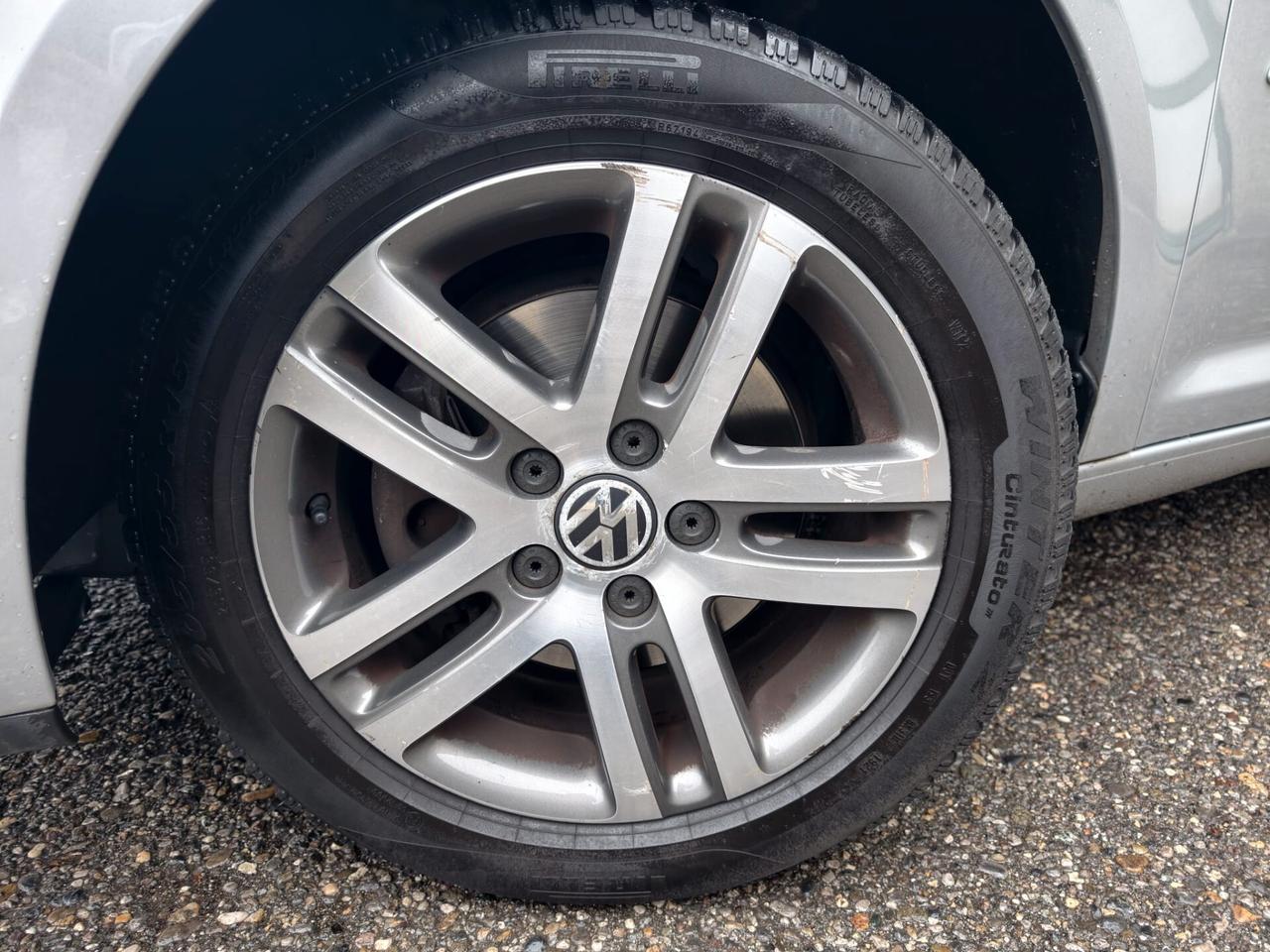 Volkswagen Touran 7 POSTI BENZINA METANO 2008