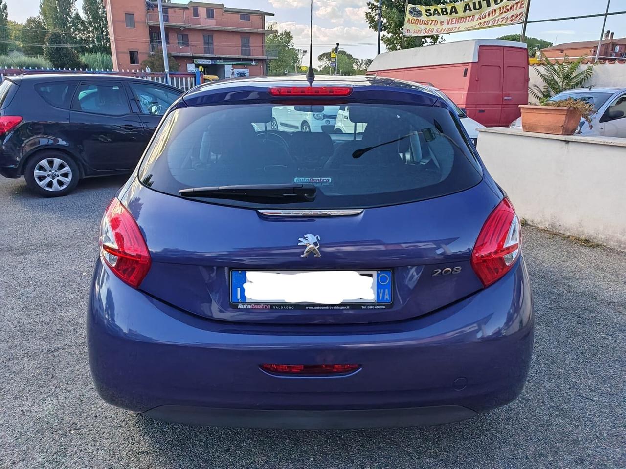 Peugeot 208 1.2 benzina