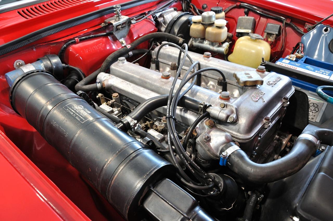 Alfa Romeo 2000 GTV ASI ORO