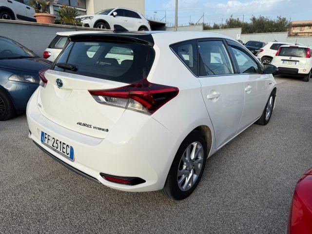 TOYOTA Auris 1.8 Hybrid Active