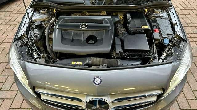 Mercedes-Benz A 180 1.5 CDi 109CV Automatico Sport + Neopatentato