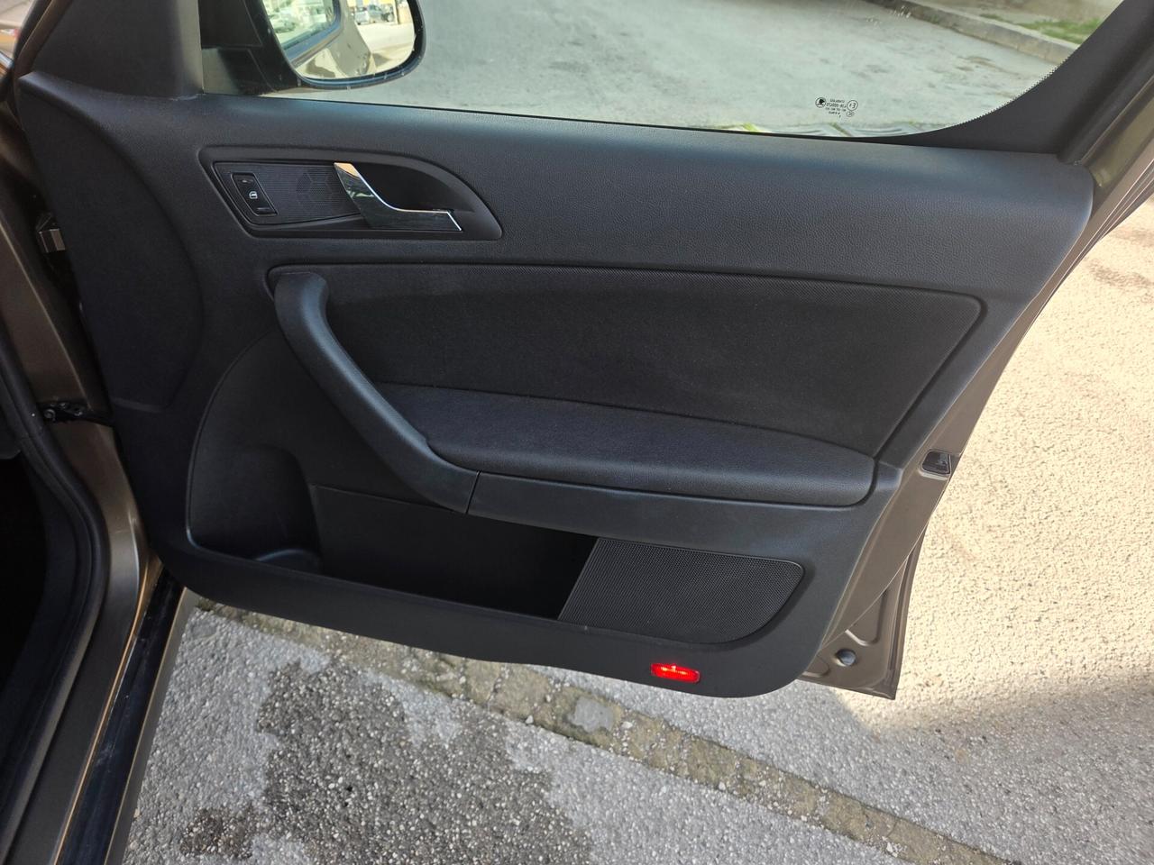 SKODA YETI 4X4 2.0 TDI 140 CV TETTO APRIB KM CERTIF