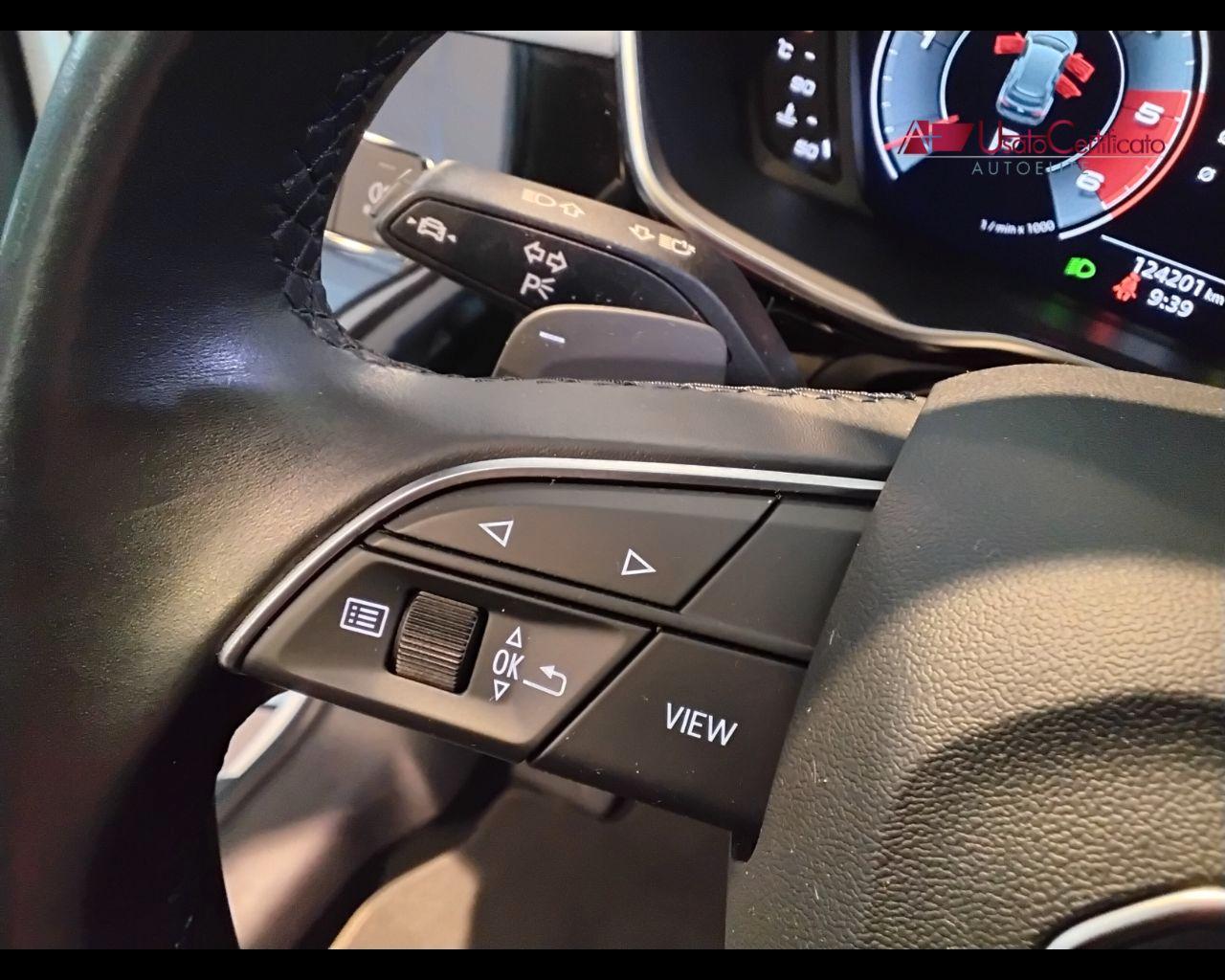 AUDI Q3 35 TDI quattro S tronic Business