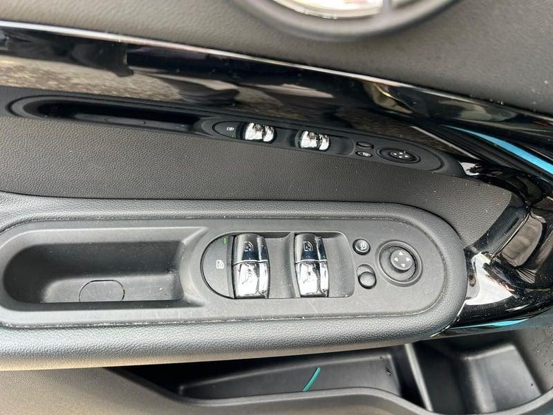 MINI Countryman Cooper ALL4 Untamed Edition