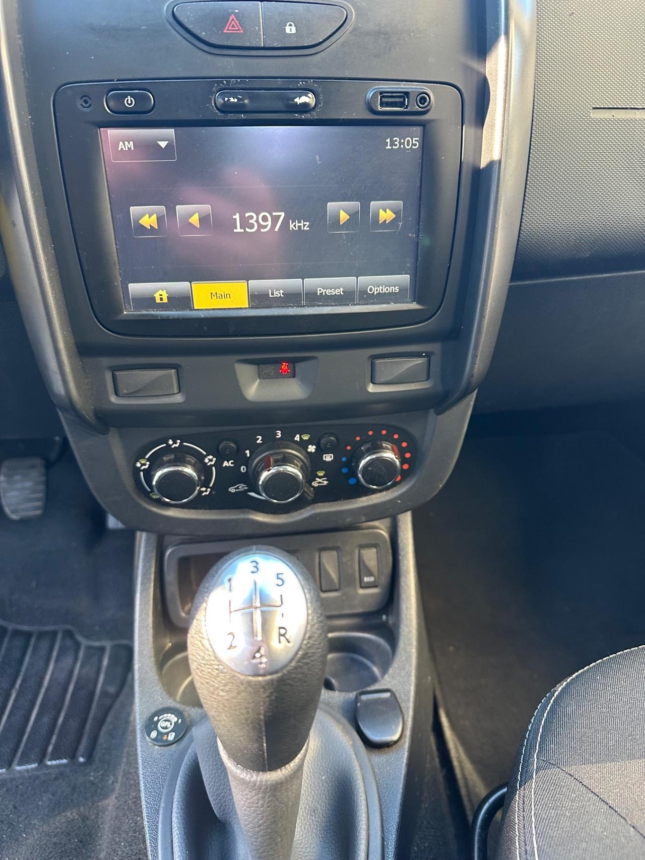 Dacia Duster 1.6 110CV 4x2 GPL Lauréate - ok neopatentati