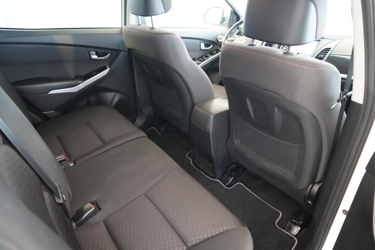 Ssangyong Korando 2.2 Diesel 2WD MT Plus