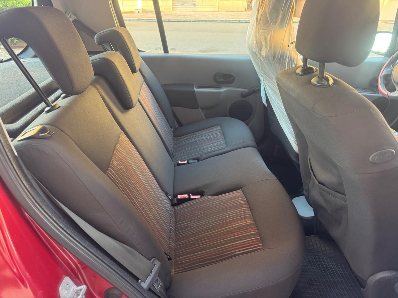 Renault Modus 1.2 BENZINA 75 CV