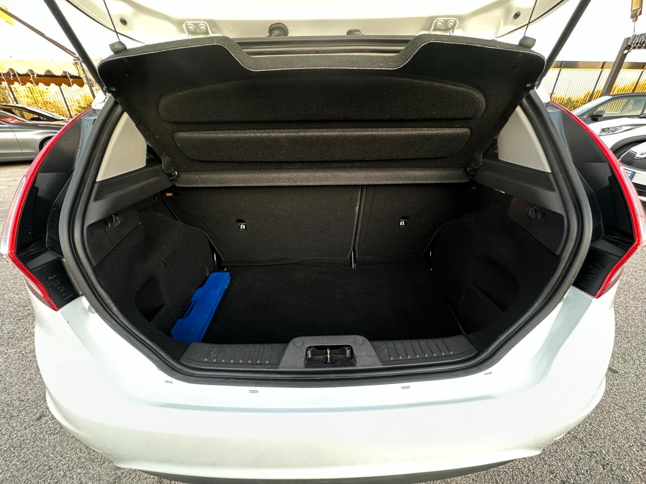 FORD Fiesta 1.4 5p. Bz.- GPL Titanium