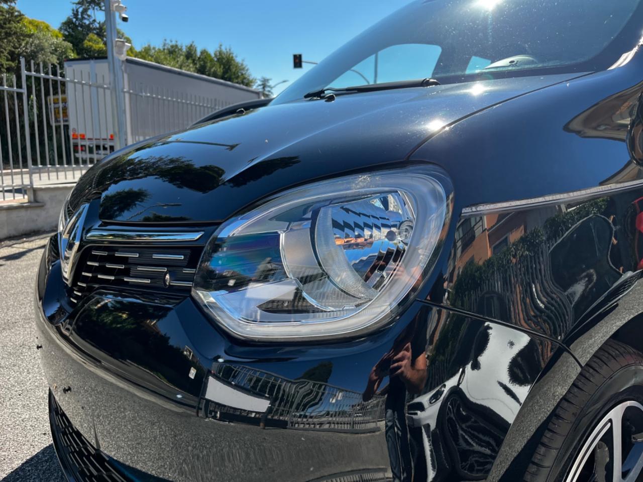 Renault Twingo 2020 57.000KM 1.0 BENZ