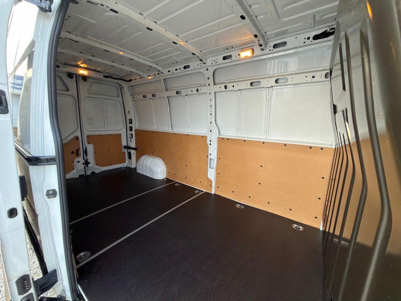 Renault Master T35 2.3 dCi Furgone