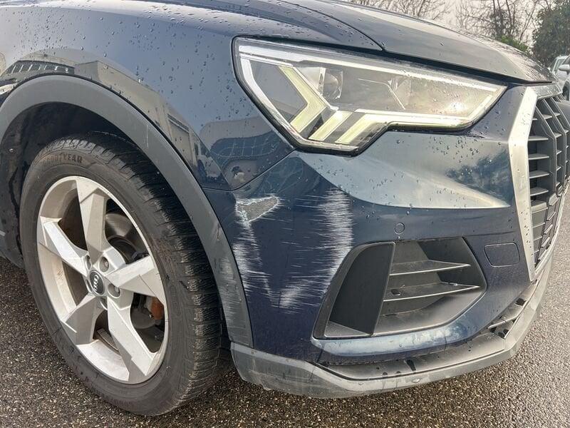 Audi Q3 35 TDI S tronic Business