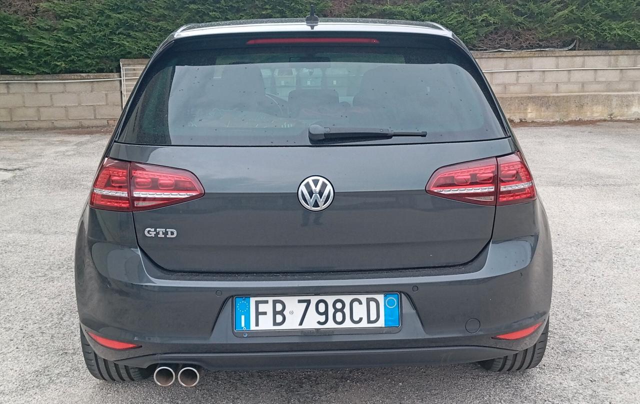 Volkswagen Golf GTD 2.0 TDI DSG 184 CV