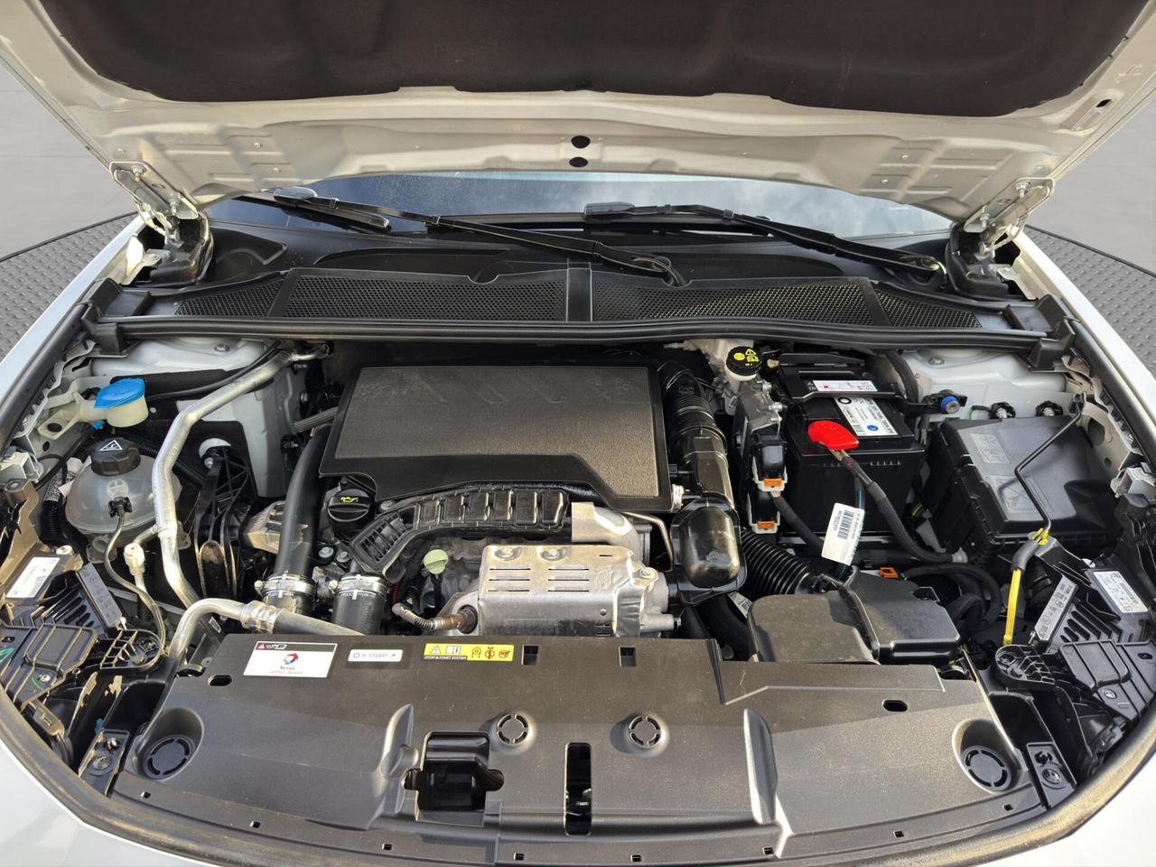 Peugeot 408 1.2 131cv puretech Allure Pack 2024