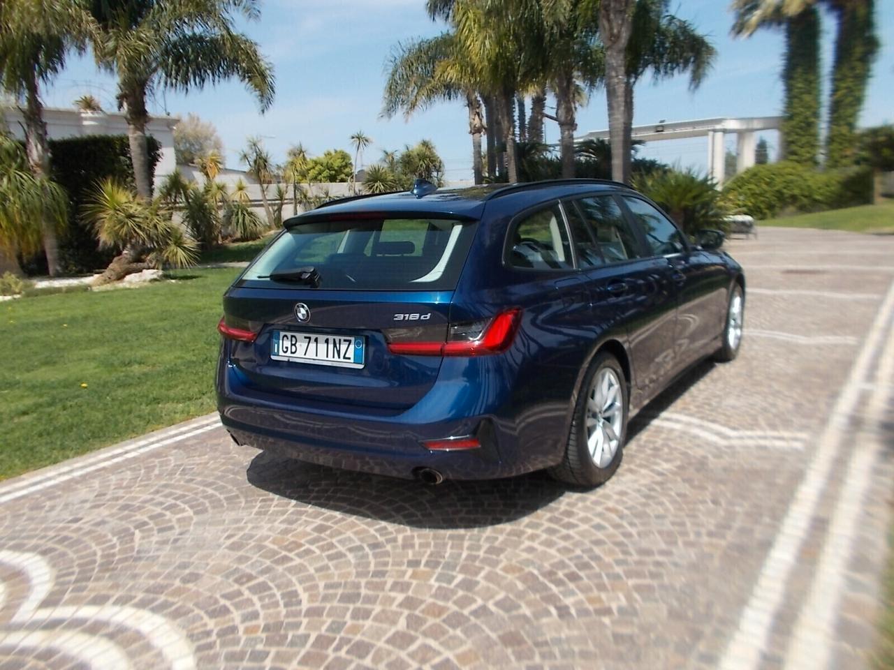 Bmw 318d Touring 150cv Aut. *FULL OPT.* da VETRINA