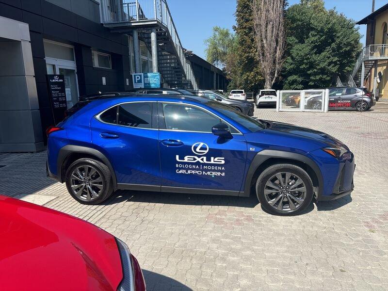 Lexus UX Hybrid Design