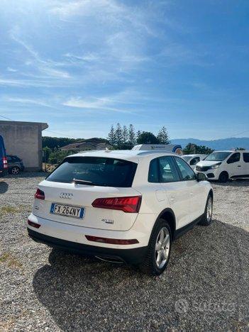 AUDI Q5 40 2.0 tdi Business Sport quattro 190cv s-