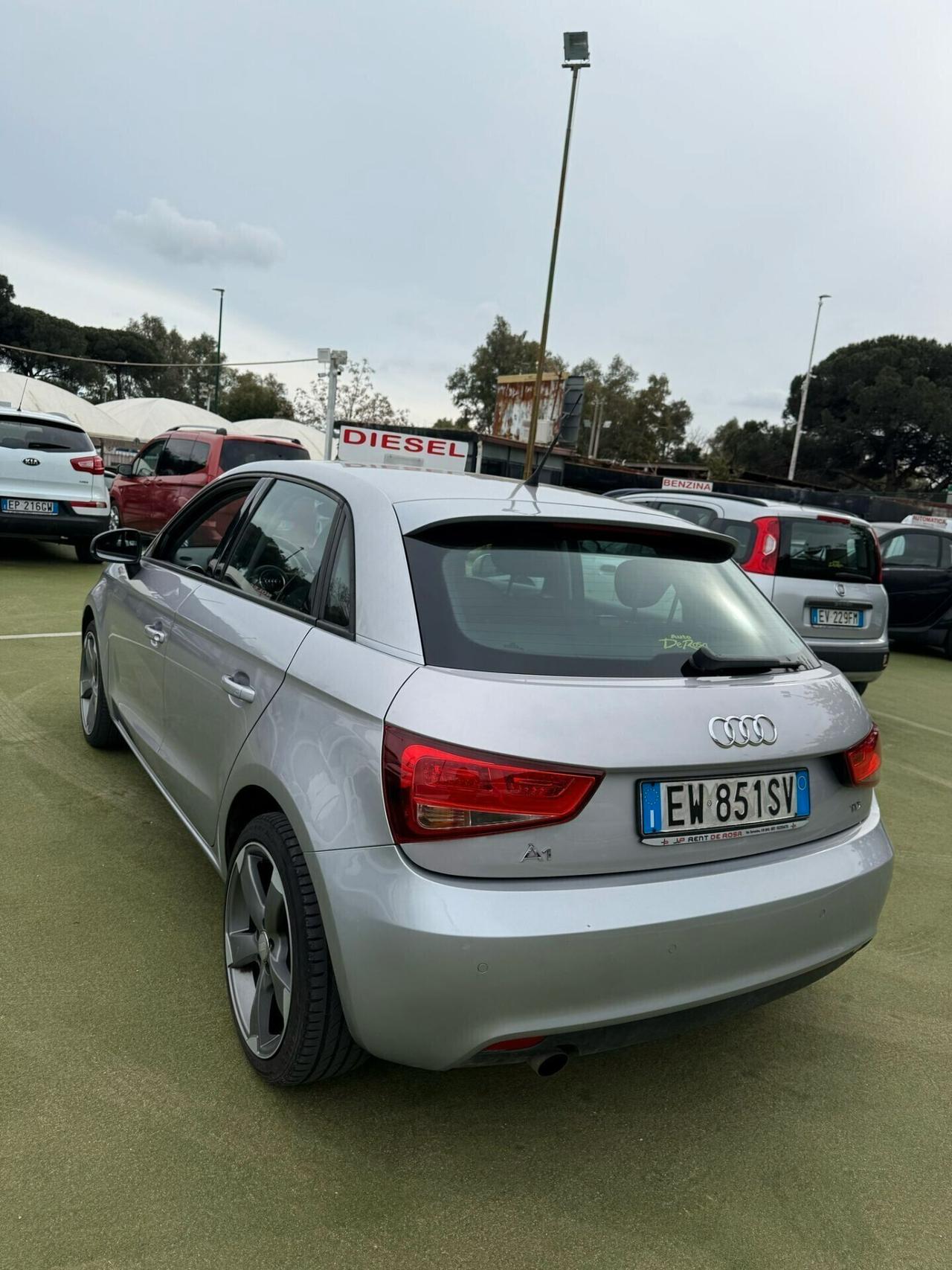 Audi A1 1.6 TDI S tronic line edition plus