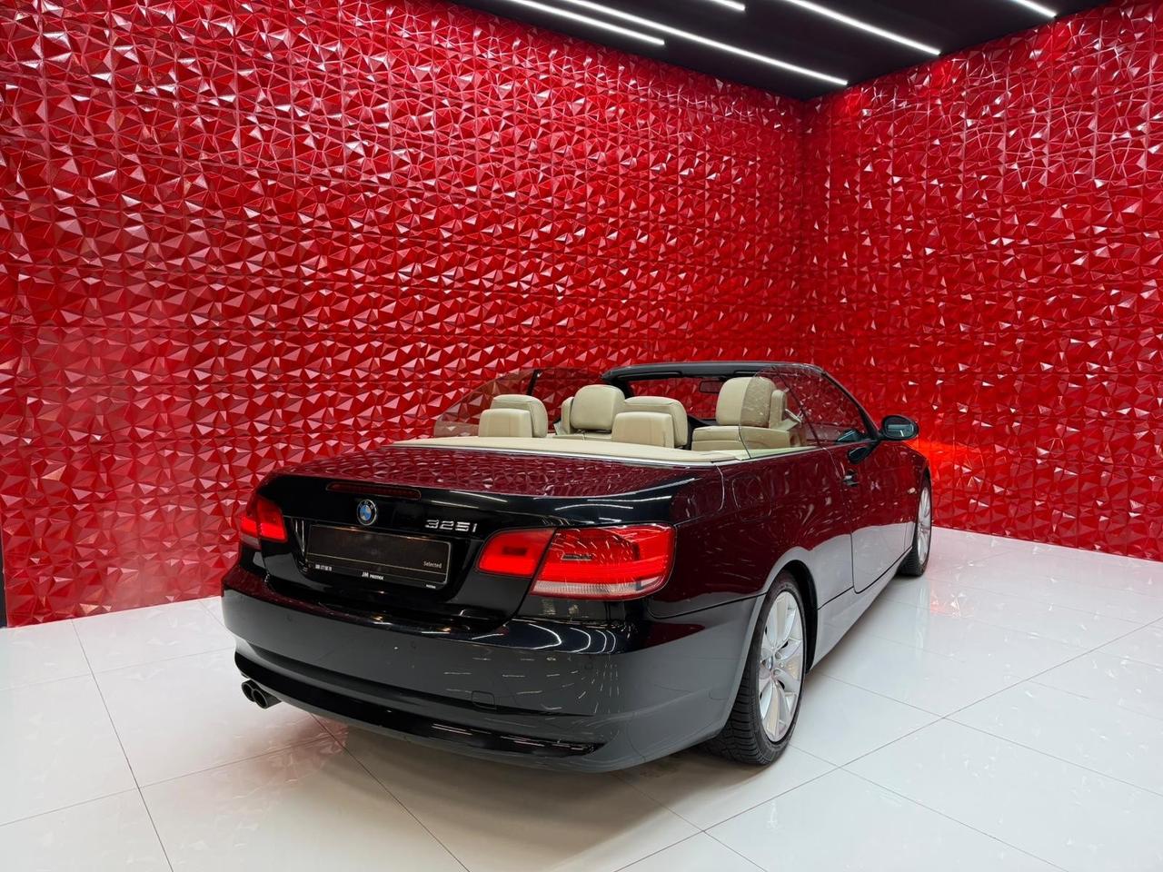 Bmw 325i Cabrio cat Attiva 218Cv