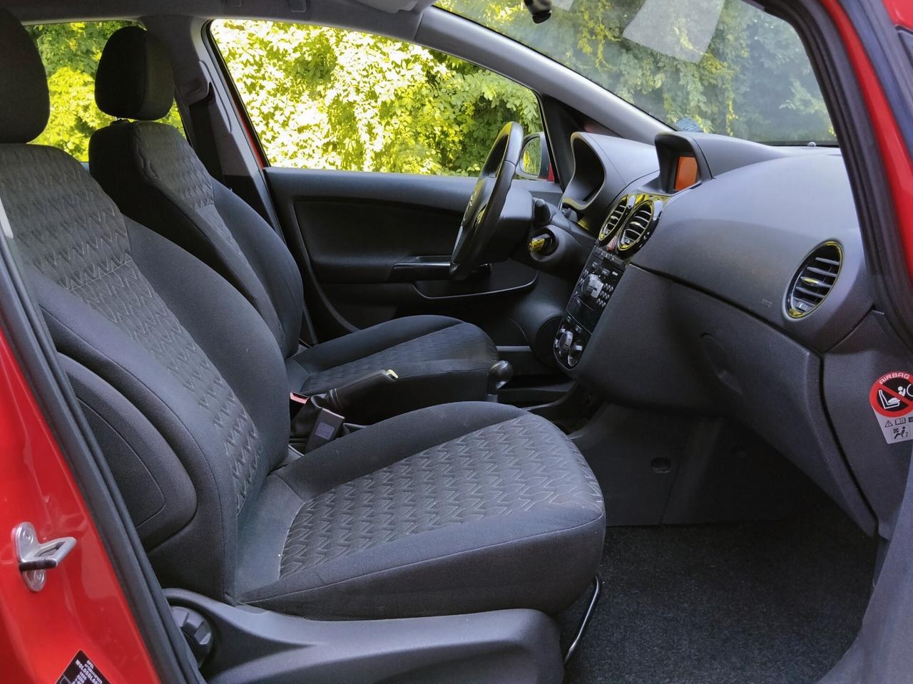 Opel Corsa 1.2 5 porte Ecotec automatica