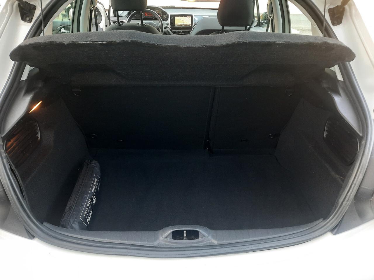 Peugeot 208 PureTech 82 5 porte Allure