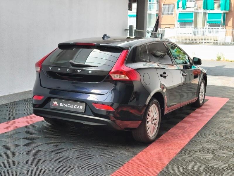 VOLVO V40 (2012-2020) V40 D2 Kinetic