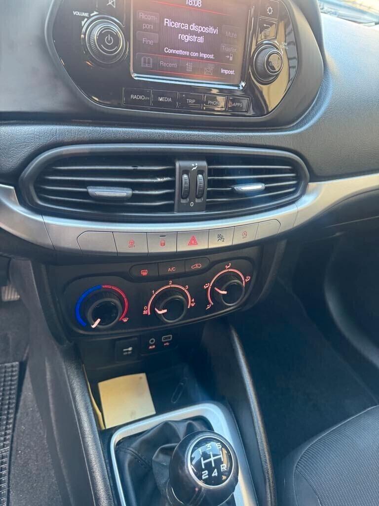 Fiat Tipo 1.3 Mjt S&S 5 porte Easy