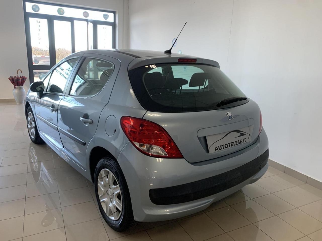 Peugeot 207 1.4 8V 75CV 5p. X Line ECO GPL