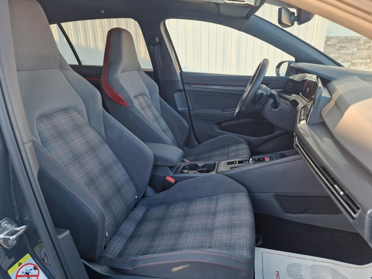 Golf GTI 2.0 TSI 245CV
