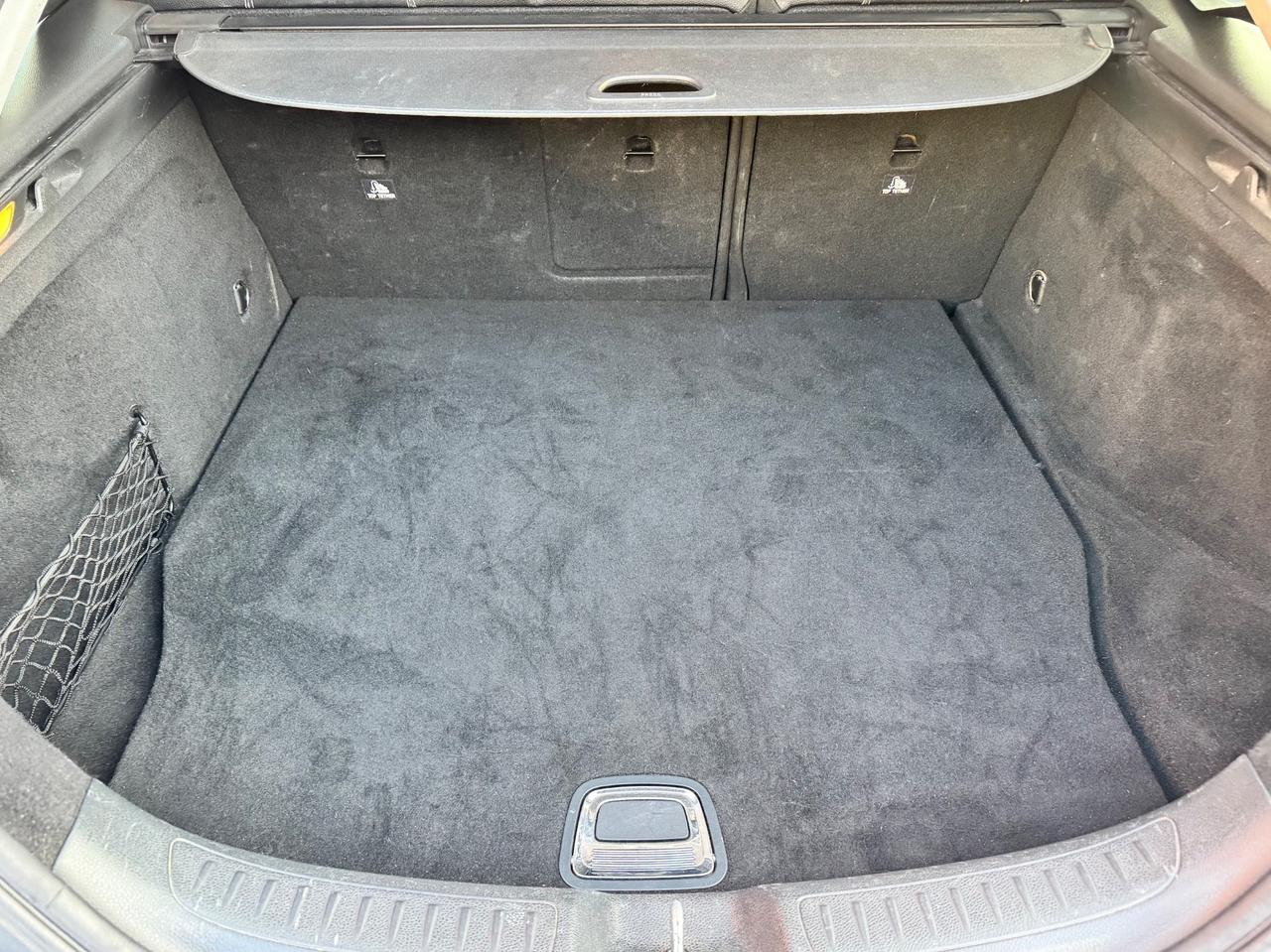 Mercedes-benz CLA 180 d S.W. Automatic Premium - Dark Night