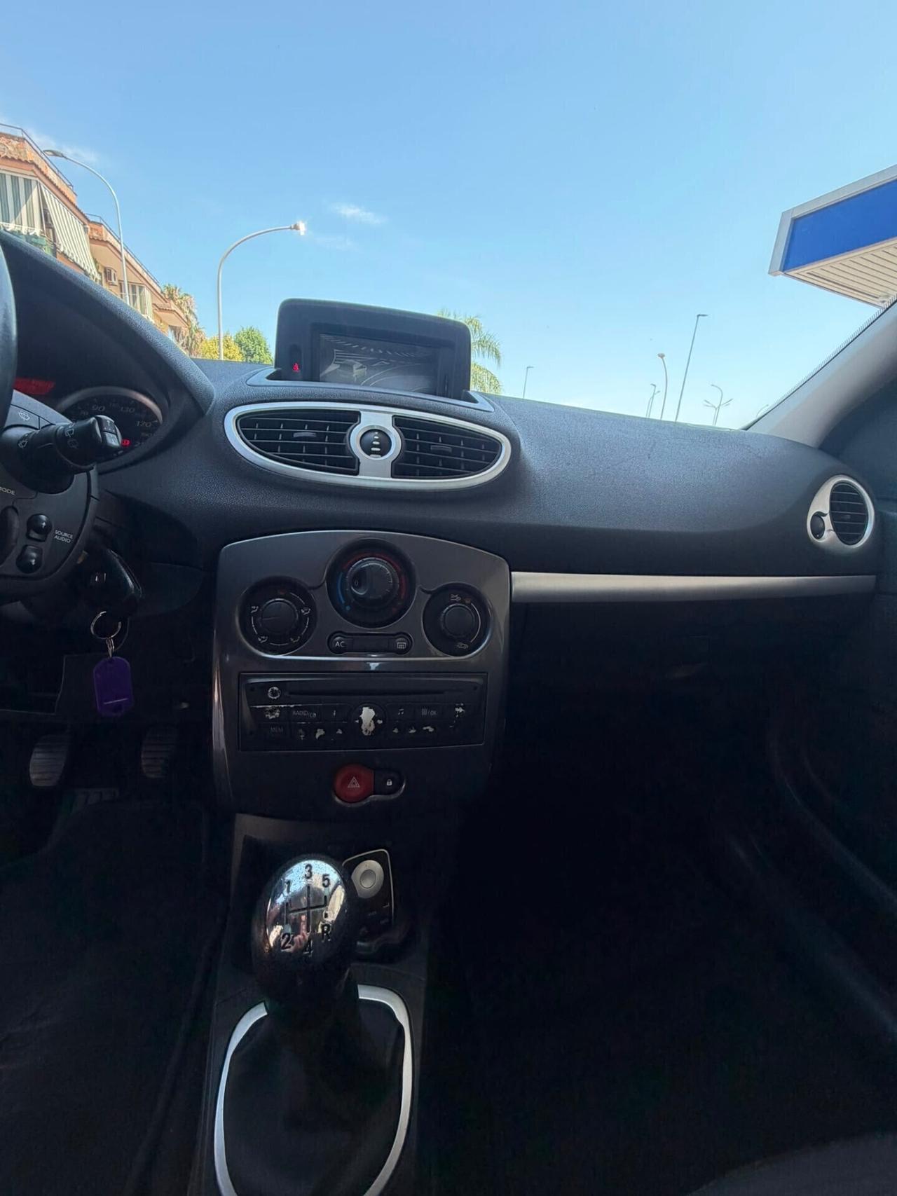 Renault Clio 1.2 16V 5 porte Dynamique