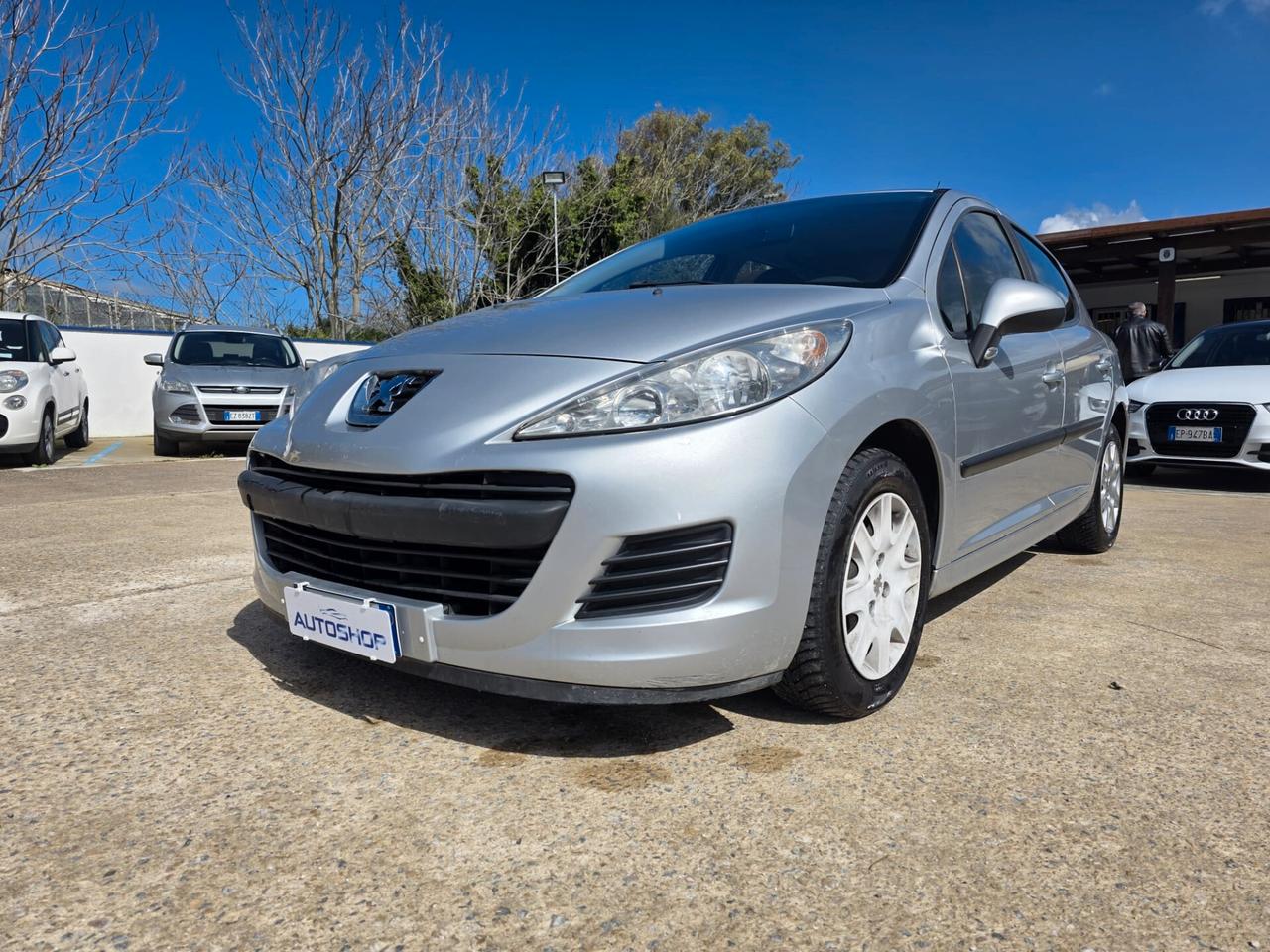 Peugeot 207 1.4 HDi 70CV 5p. X Line