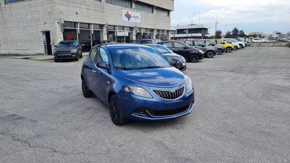 Lancia Ypsilon 1.0 FireFly HYBRID 5 porte SILVER 5 POSTI !!!!