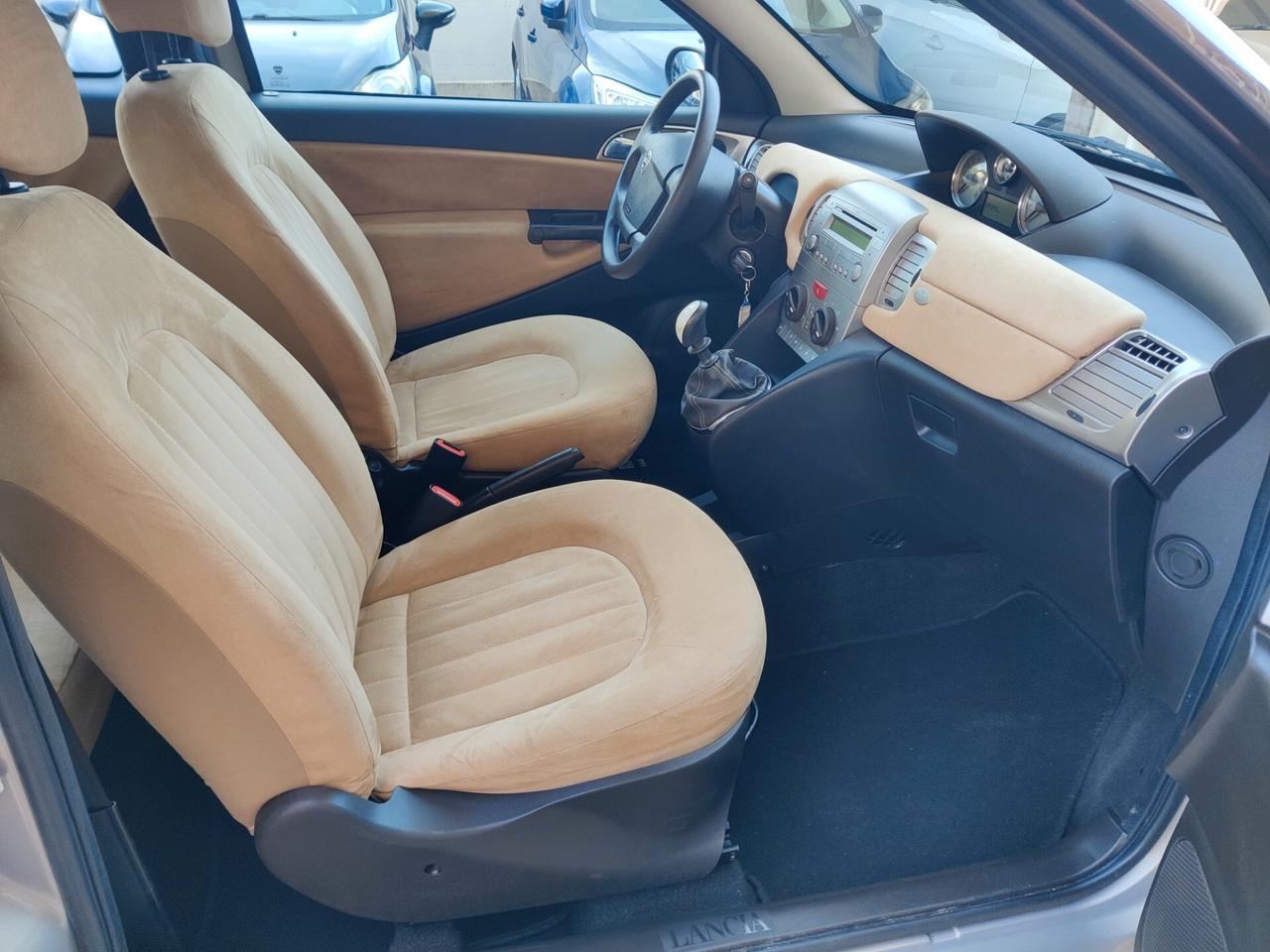 Lancia Ypsilon 1.2 Benz