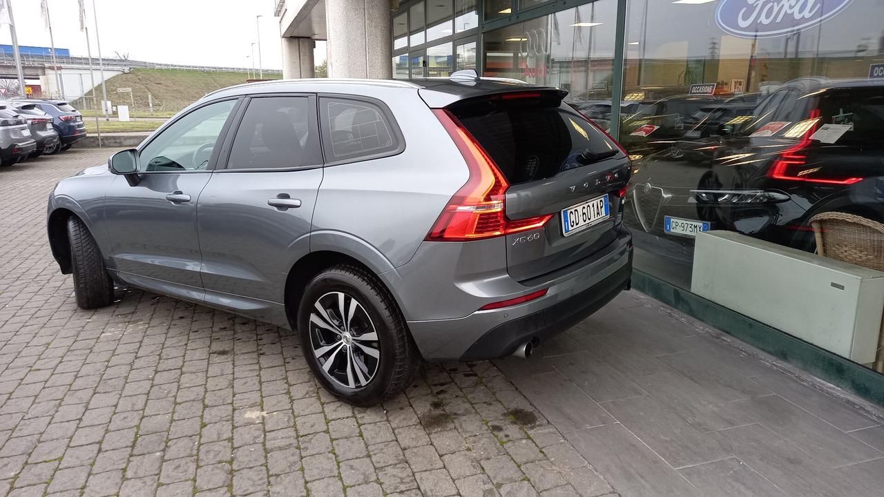 Volvo XC 60 XC60 B4 (d) AWD Geartronic Momentum