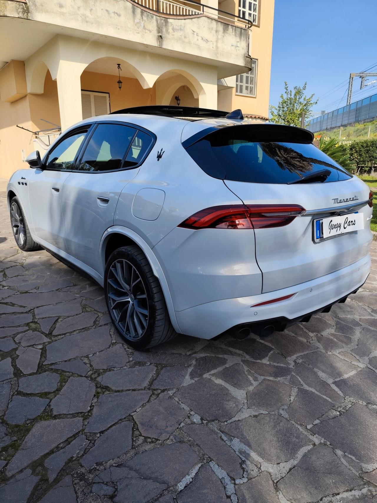 Maserati Grecale MHEV 330 CV AWD Modena