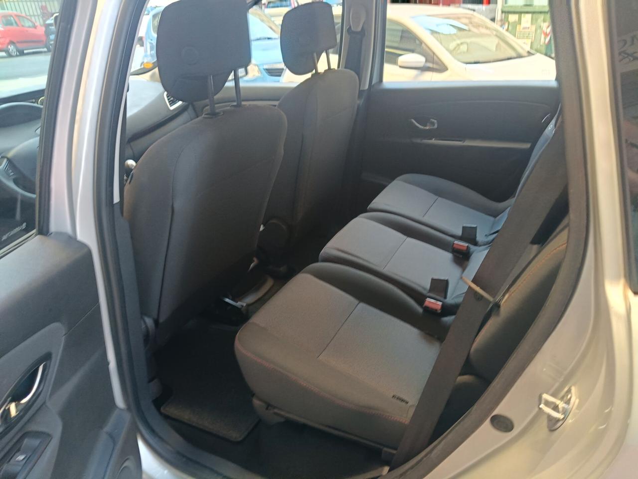 RENAULT SCENIC-AUTOCARRO-IVA ESPOSTA-Euro5900