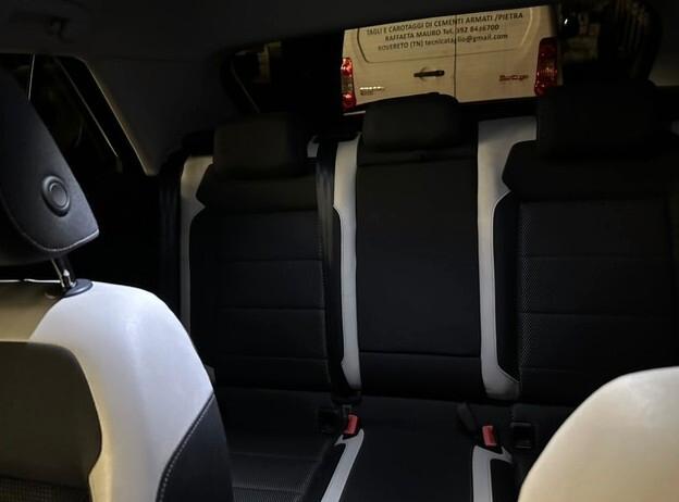 Volkswagen T-Roc 1.5 TSI 150cv - Aziendale R-LINE