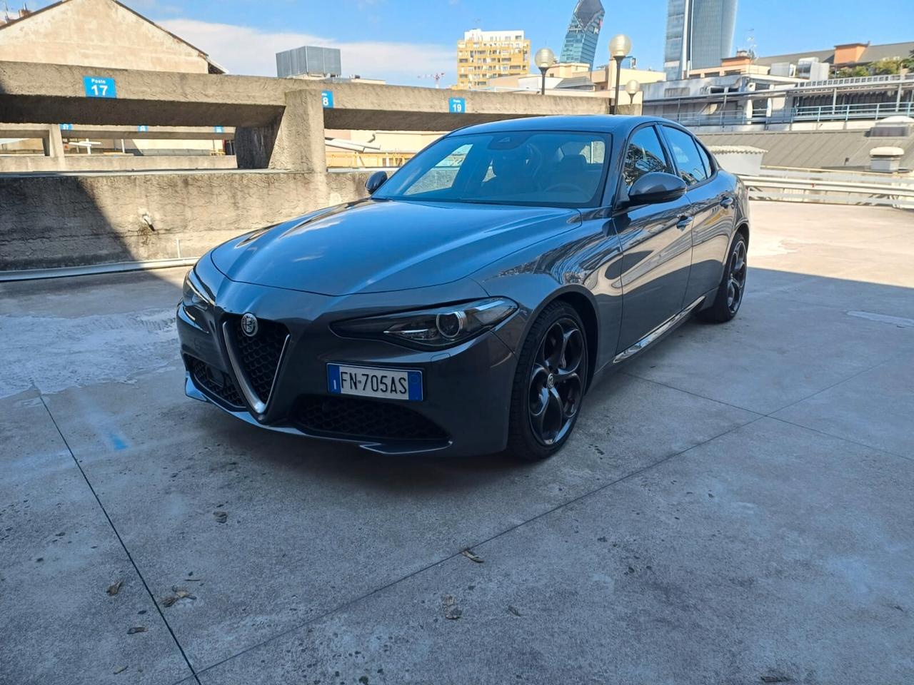 Alfa Romeo Giulia 2.0 Turbo 200 CV AT8 Super