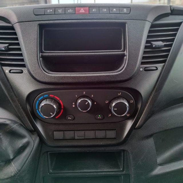 IVECO DAILY 35S12 VH2 FURGONE PASSO MEDIO 3 POSTI