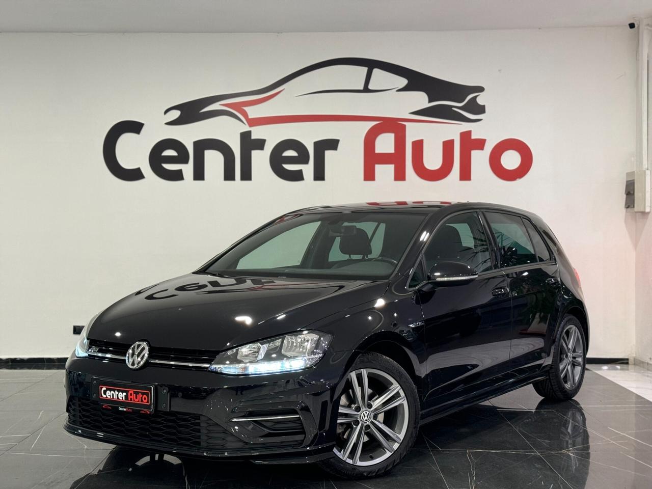 Volkswagen Golf 1.0 TSI 115 CV 5p. R-LINE