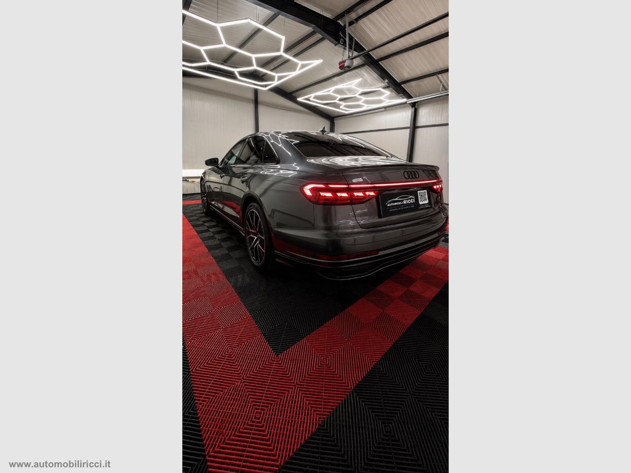 AUDI A8 L 60 TFSI e 3.0 quattro tiptronic