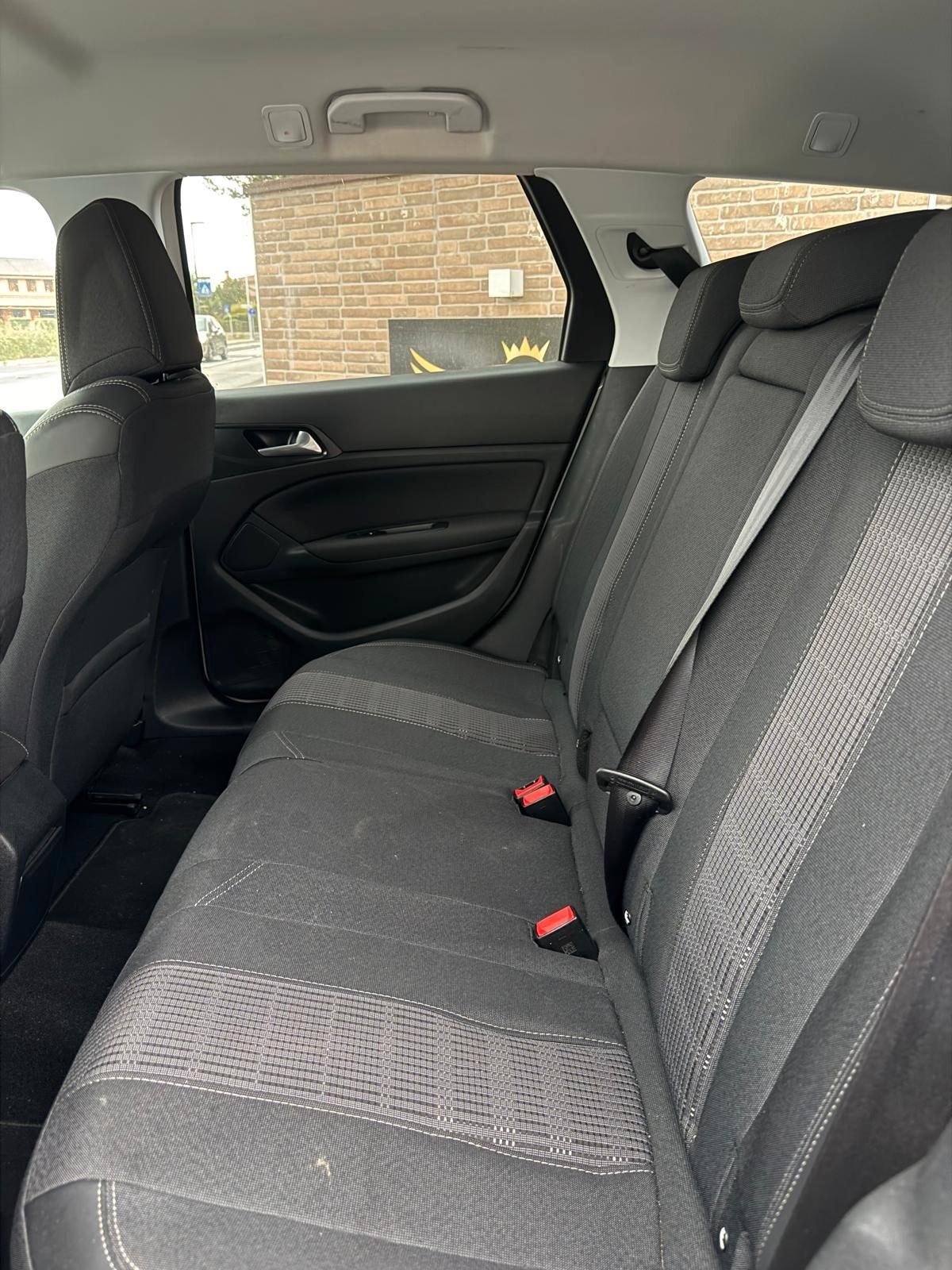 Peugeot 308 BlueHDi 130 S&S SW GT