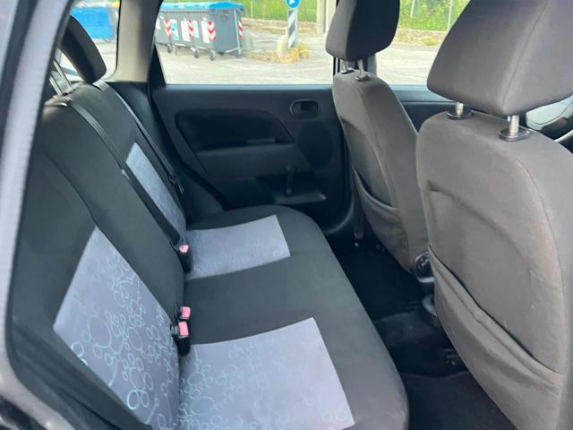 FORD Fiesta 1.4 TDCi 5p. Ghia senza nessun lavoro da fare