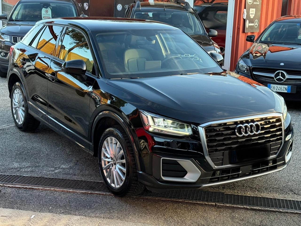 Q2 1.6 TDI S-tronic-S line-unipro-rate-garanzia