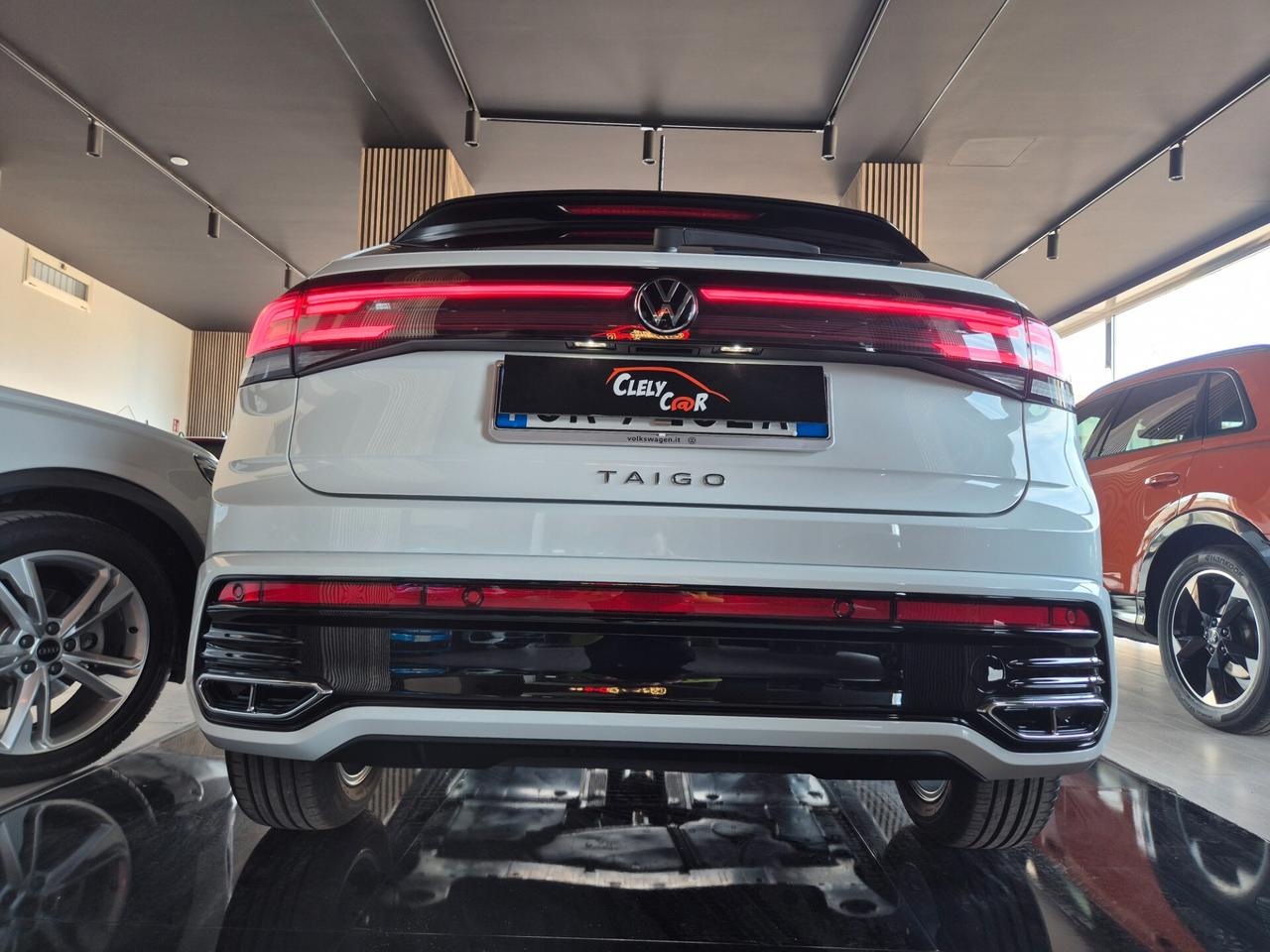 Volkswagen Taigo 1.0 TSI 110 CV R-Line KM0