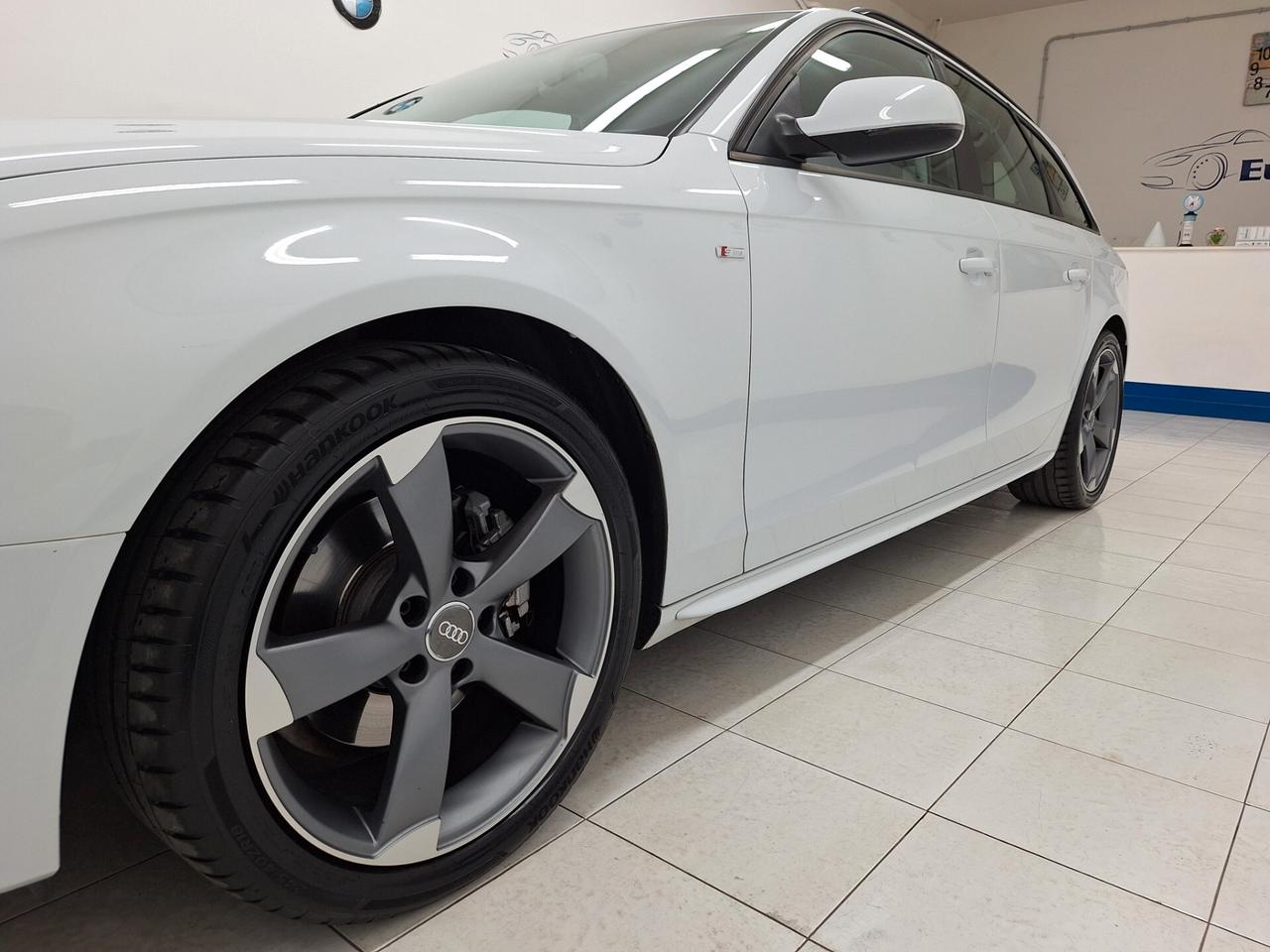 Audi A4 Avant 2.0 TDI 150cv Multitronic S-line